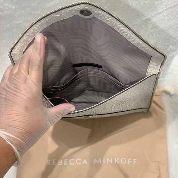 Rebecca Minkoff White and Tan Leather Floral Leo Clutch w/Dust Bag! - Picture 7 of 10